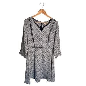 Skies Are Blue Dress Cream Blue Size Large 3/4 Sleeves Fit Flare Knee Length